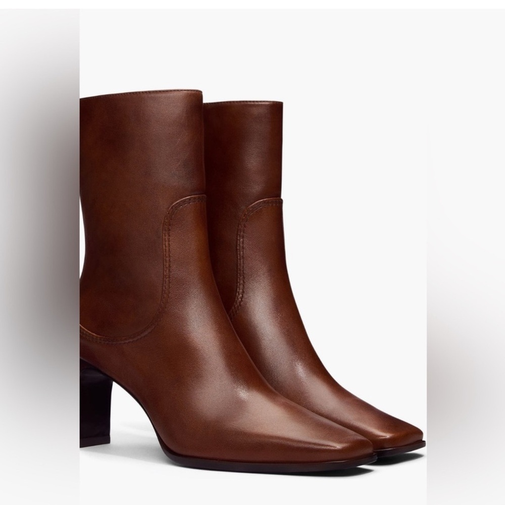 Reformation Caludette Cavalier Leather Ankle Boots 7